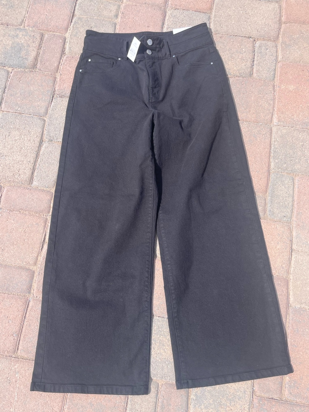 NEW WITH TAGS Ann Taylor Women’s High-Rise Wide-Leg Ankle Jeans - Black